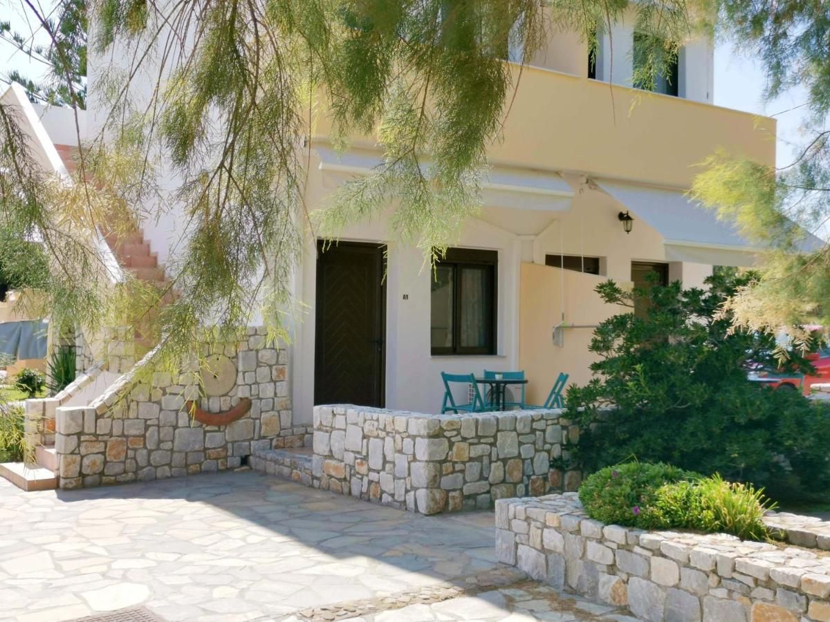 Captain'S Beach Apartments Kíssamos Exterior foto